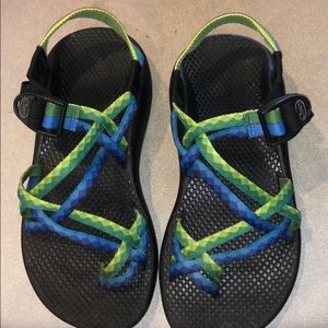 GREEN AND BLUE CHACO